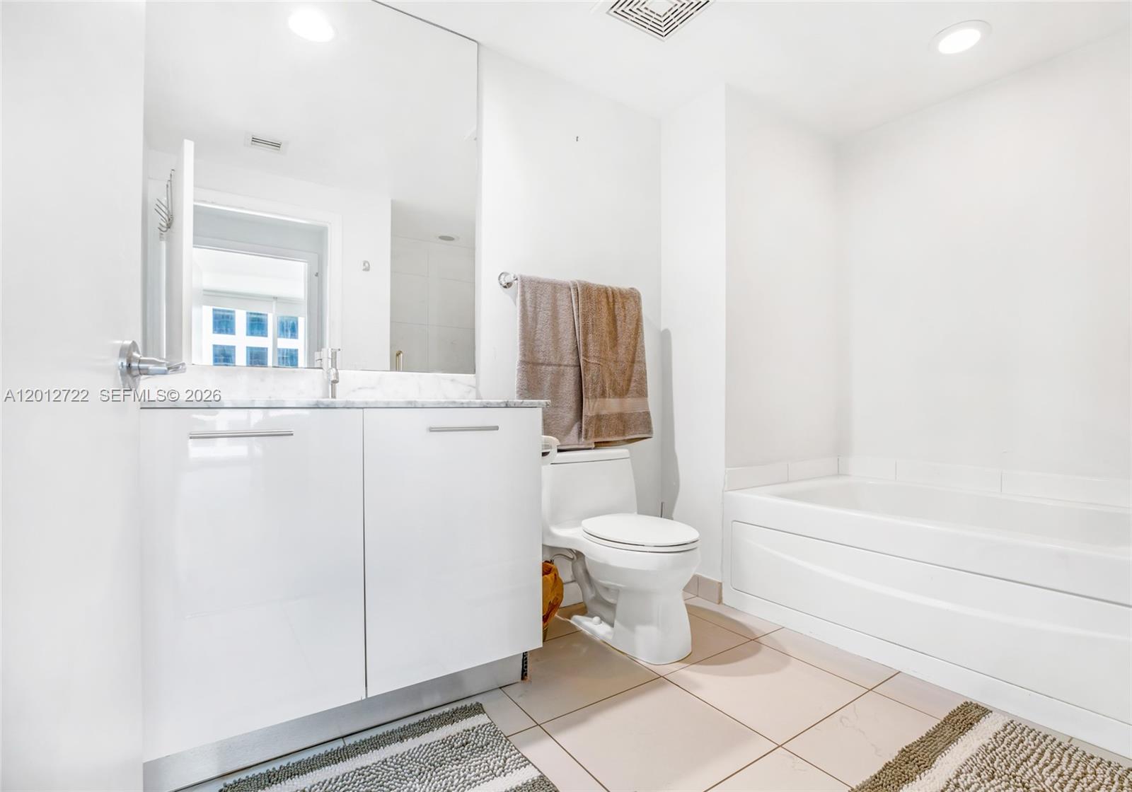 500 BRICKELL EAST CONDO - Residential Lease