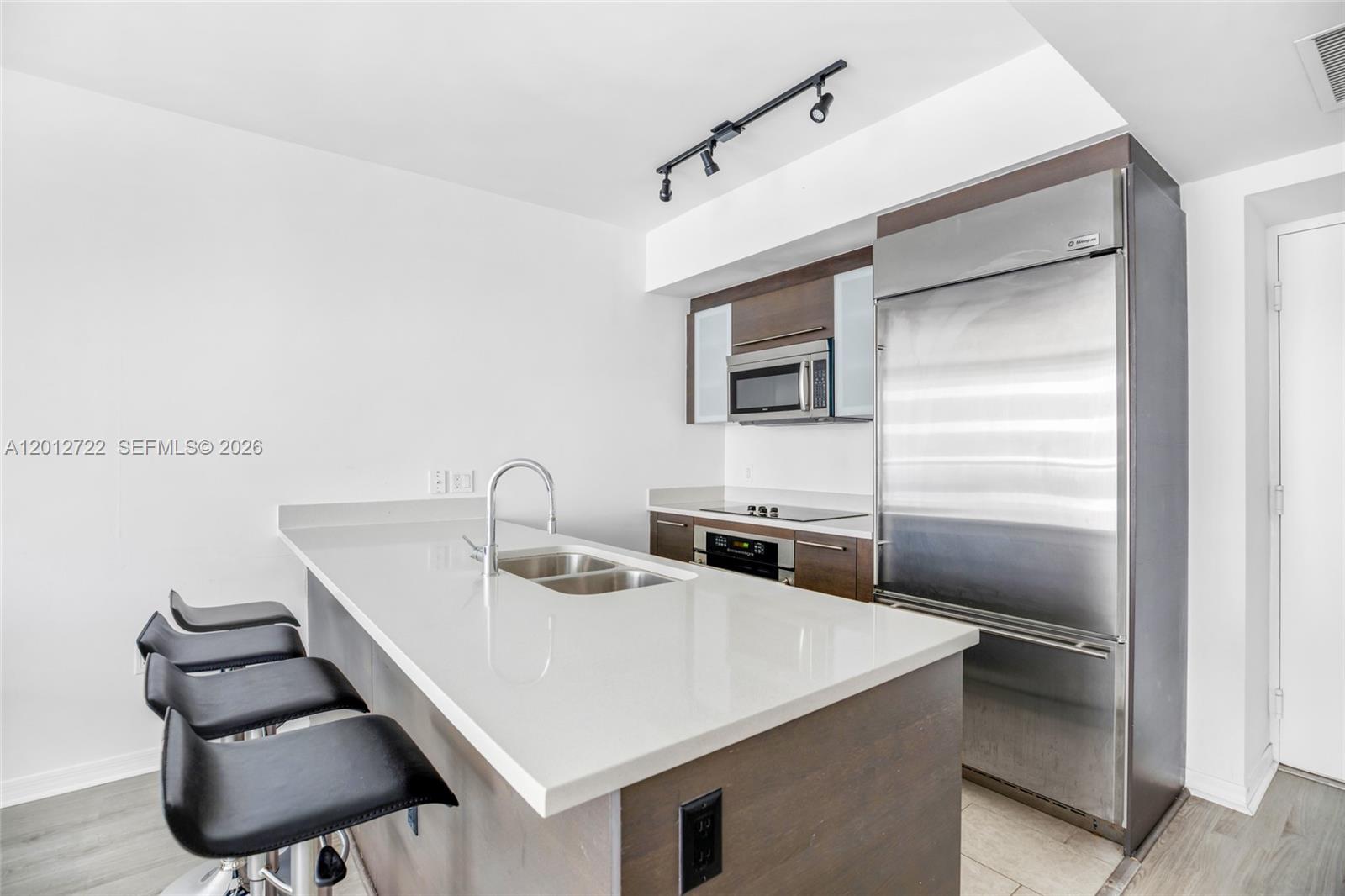 500 BRICKELL EAST CONDO - Residential Lease
