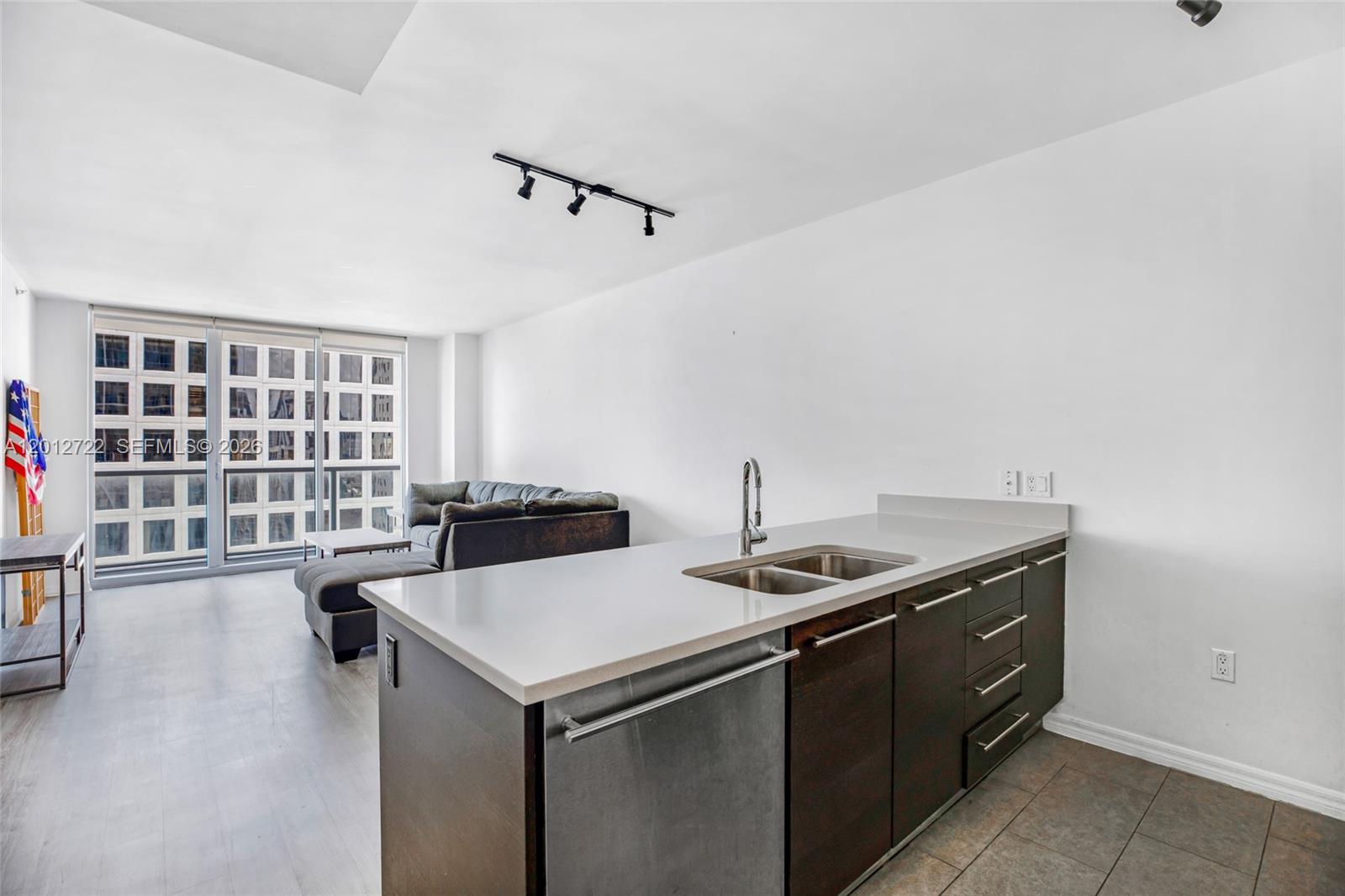 500 BRICKELL EAST CONDO - Residential Lease