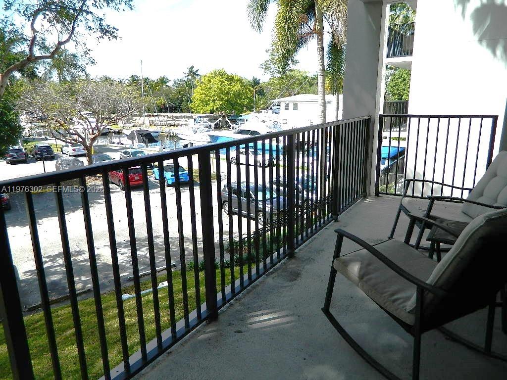 RIVER REACH CONDOMINIUM I - Residential