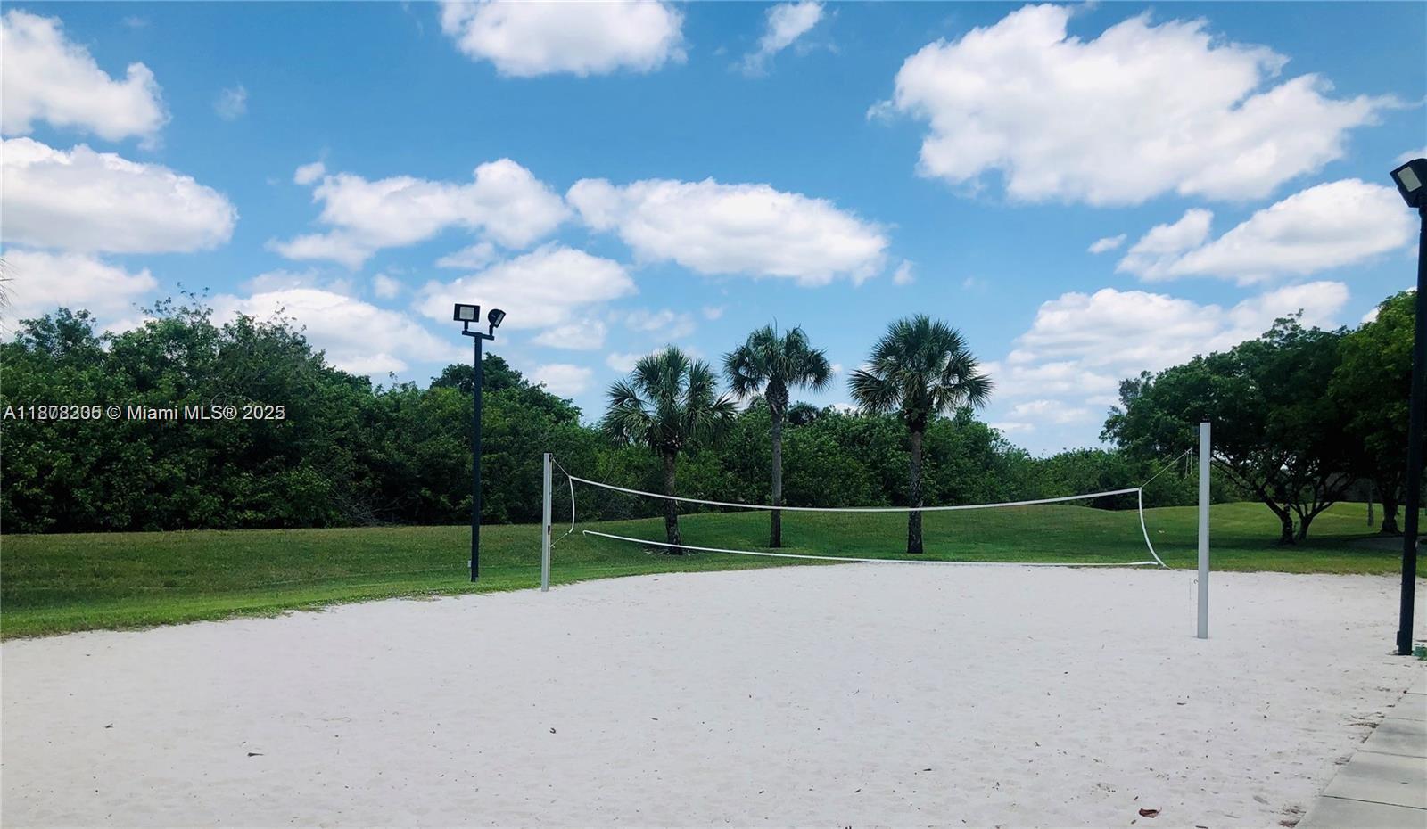 HERON BAY NORTHEAST - Residential