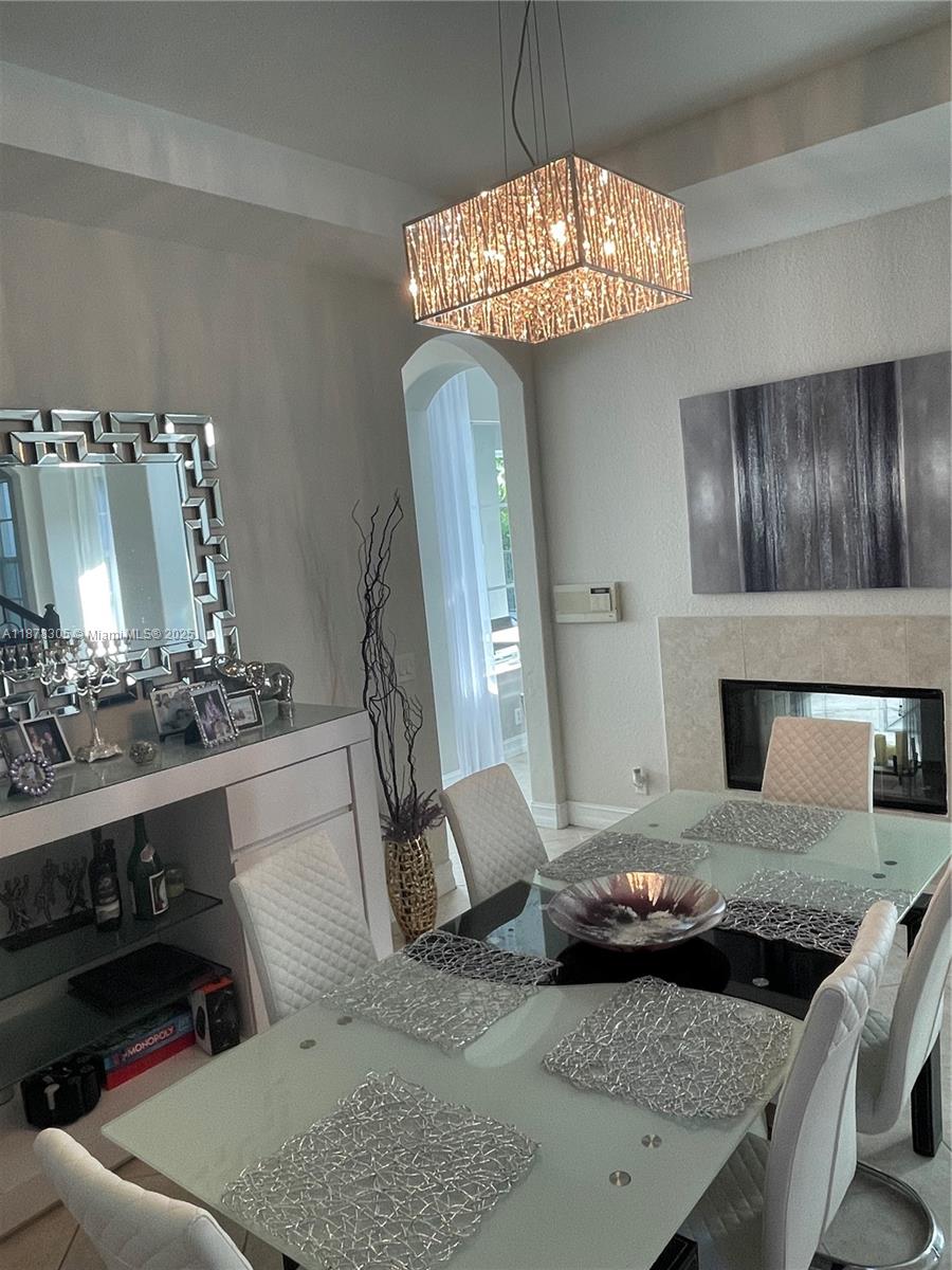 HERON BAY NORTHEAST - Residential
