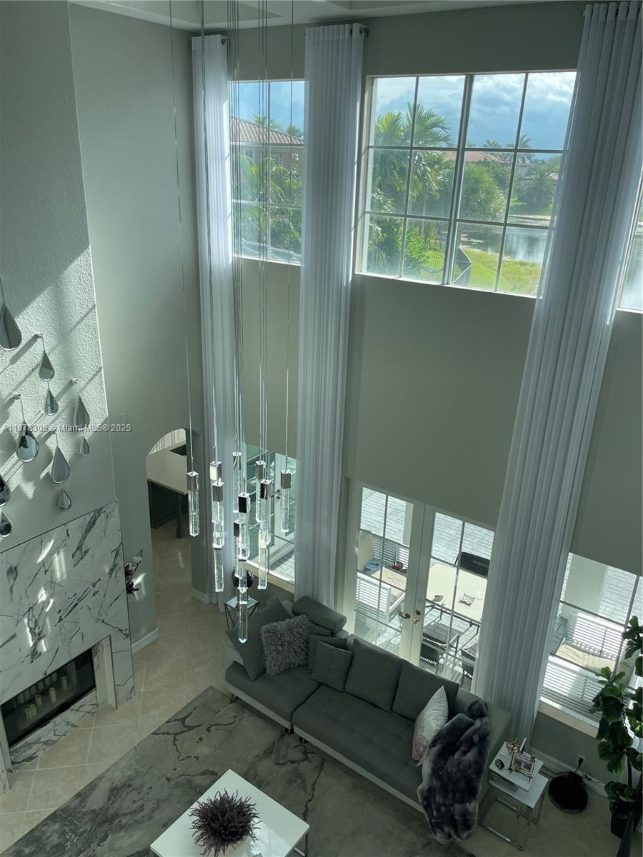 HERON BAY NORTHEAST - Residential