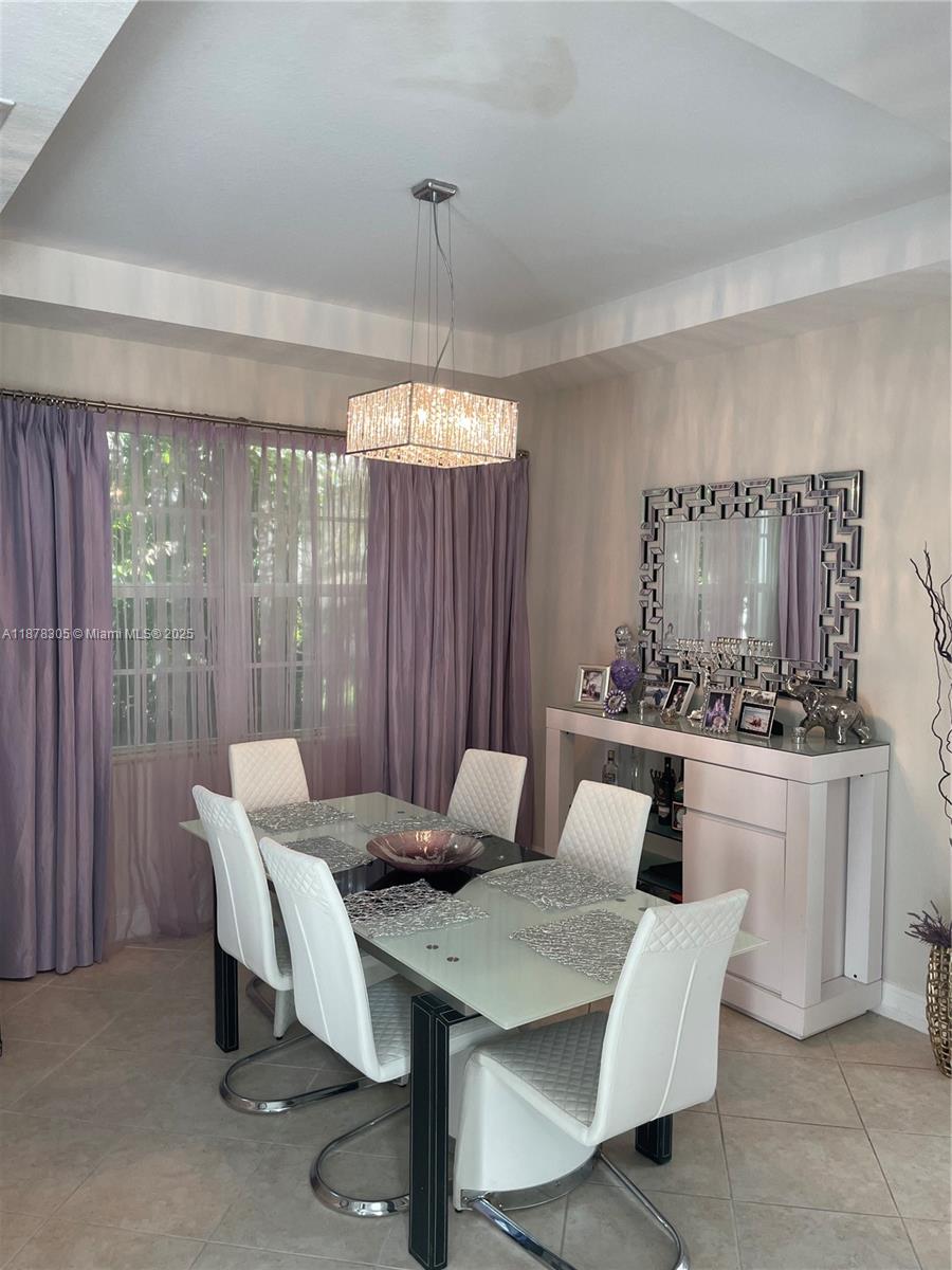 HERON BAY NORTHEAST - Residential
