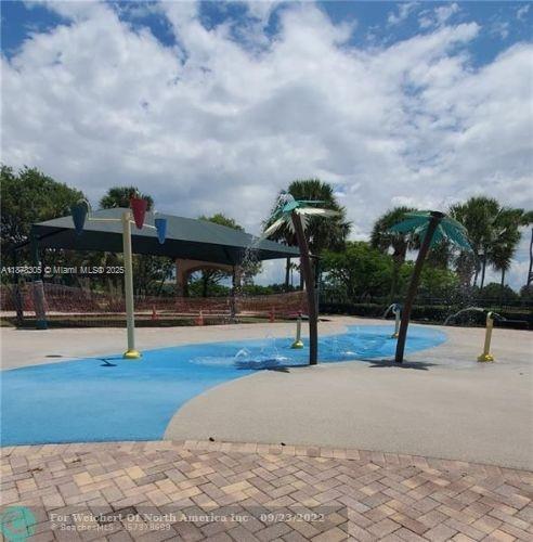 HERON BAY NORTHEAST - Residential