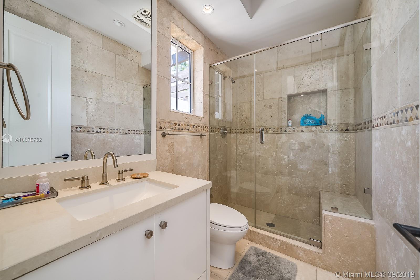 TROPICAL ISLE HOMES SUB 3 - Residential
