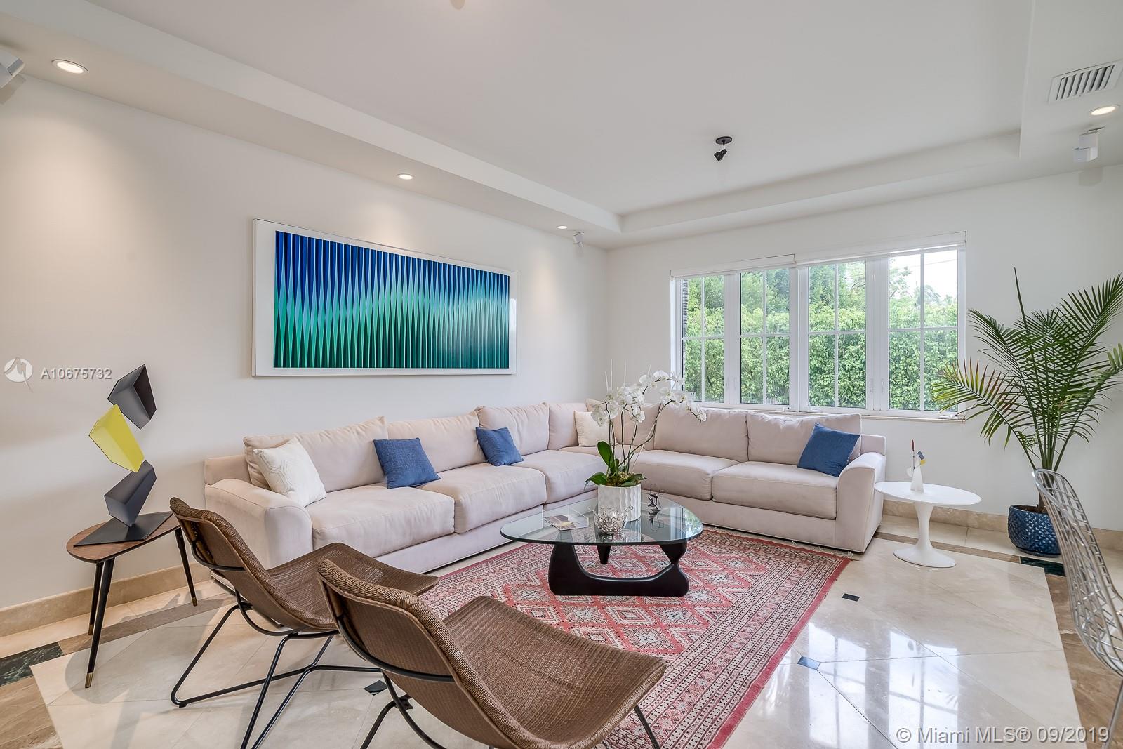 TROPICAL ISLE HOMES SUB 3 - Residential