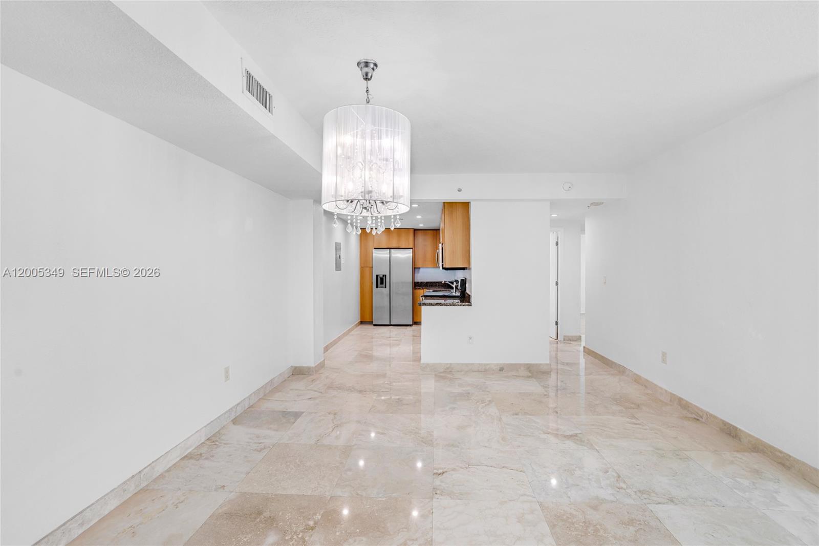 7501 E Treasure Dr 7M