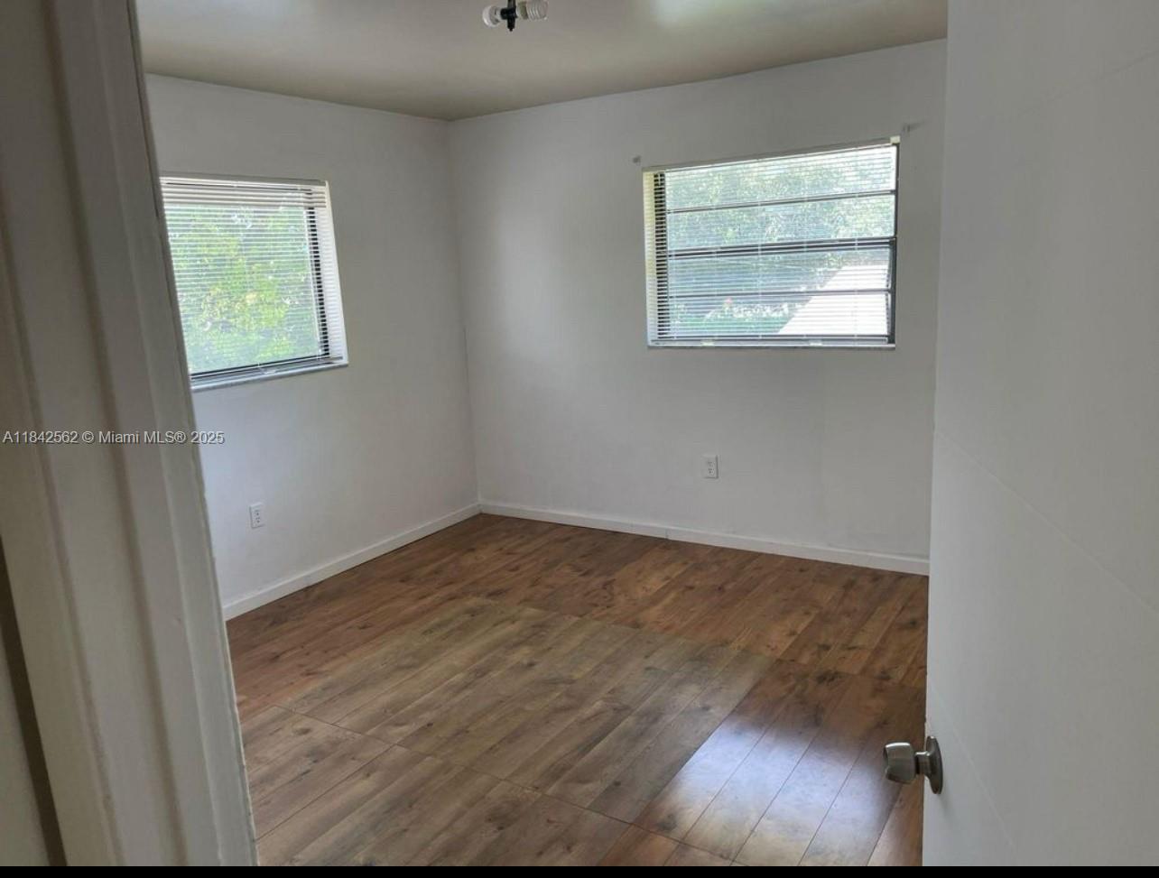 1017 SW 8th St 1-4