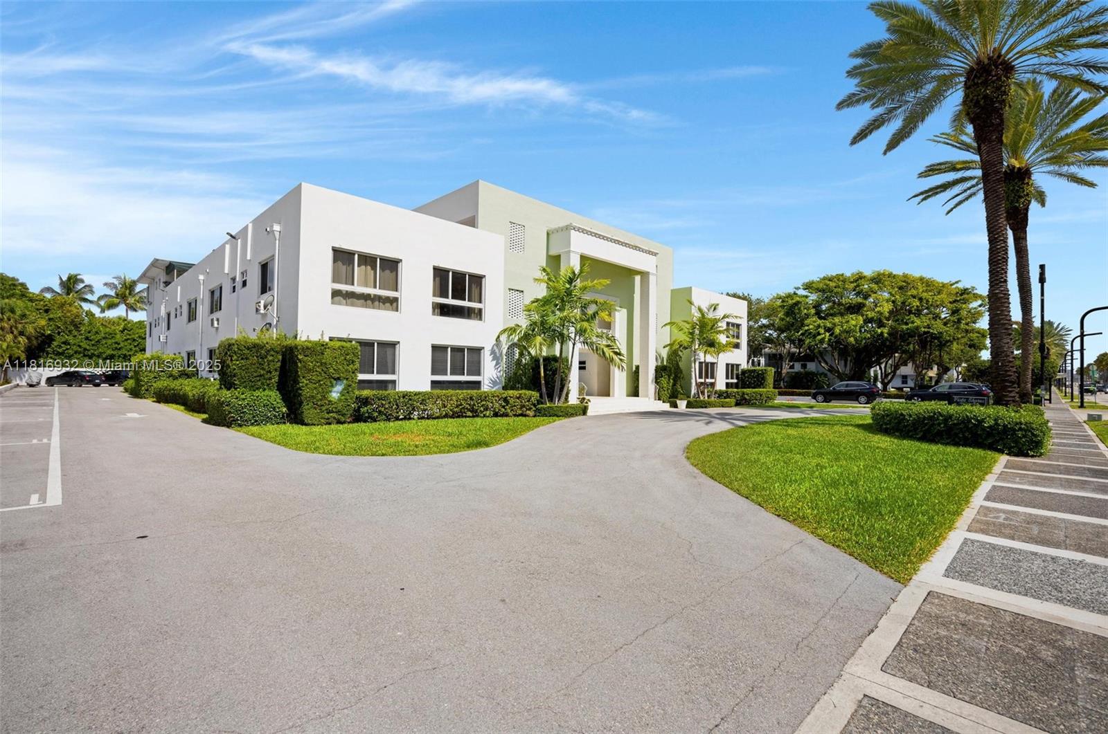 9920 Collins Ave 2