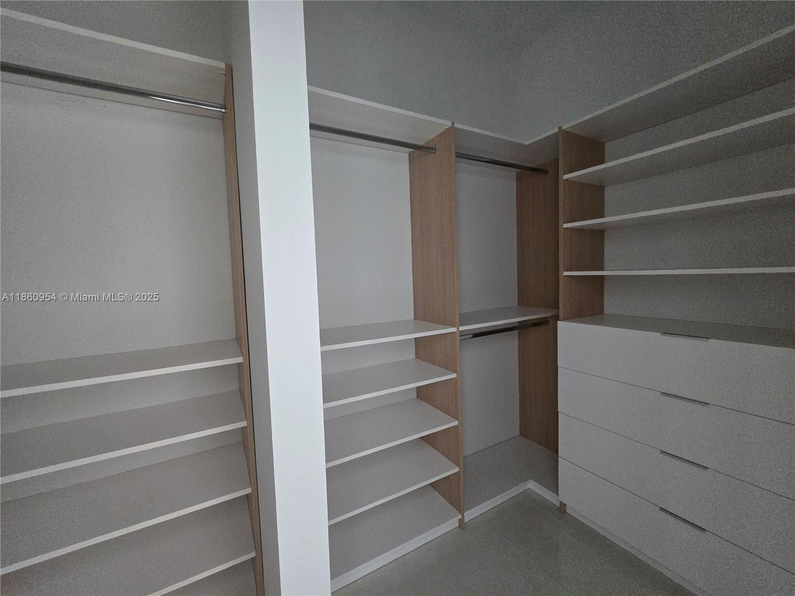 MAGNOLIA ESTATE - Residential