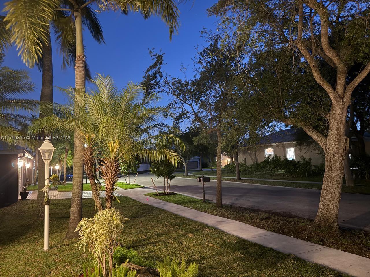 1571 NW 132nd Ave