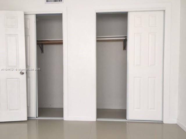 BISCAYNE BCH SUB - Residential Lease