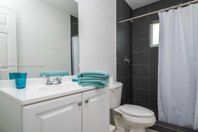 BISCAYNE BCH SUB - Residential Lease