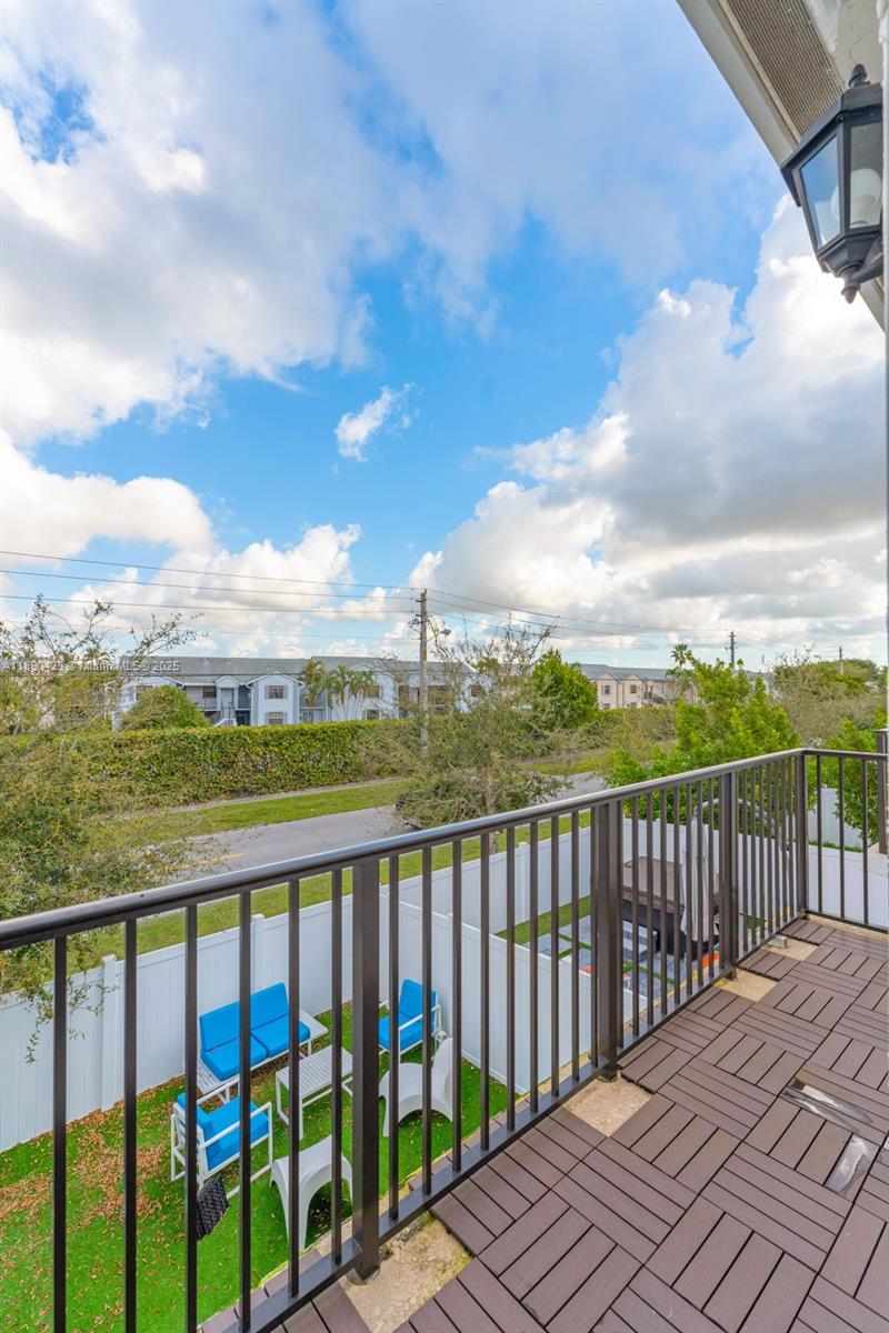 CEDAR AT KEYS GATE - Residential