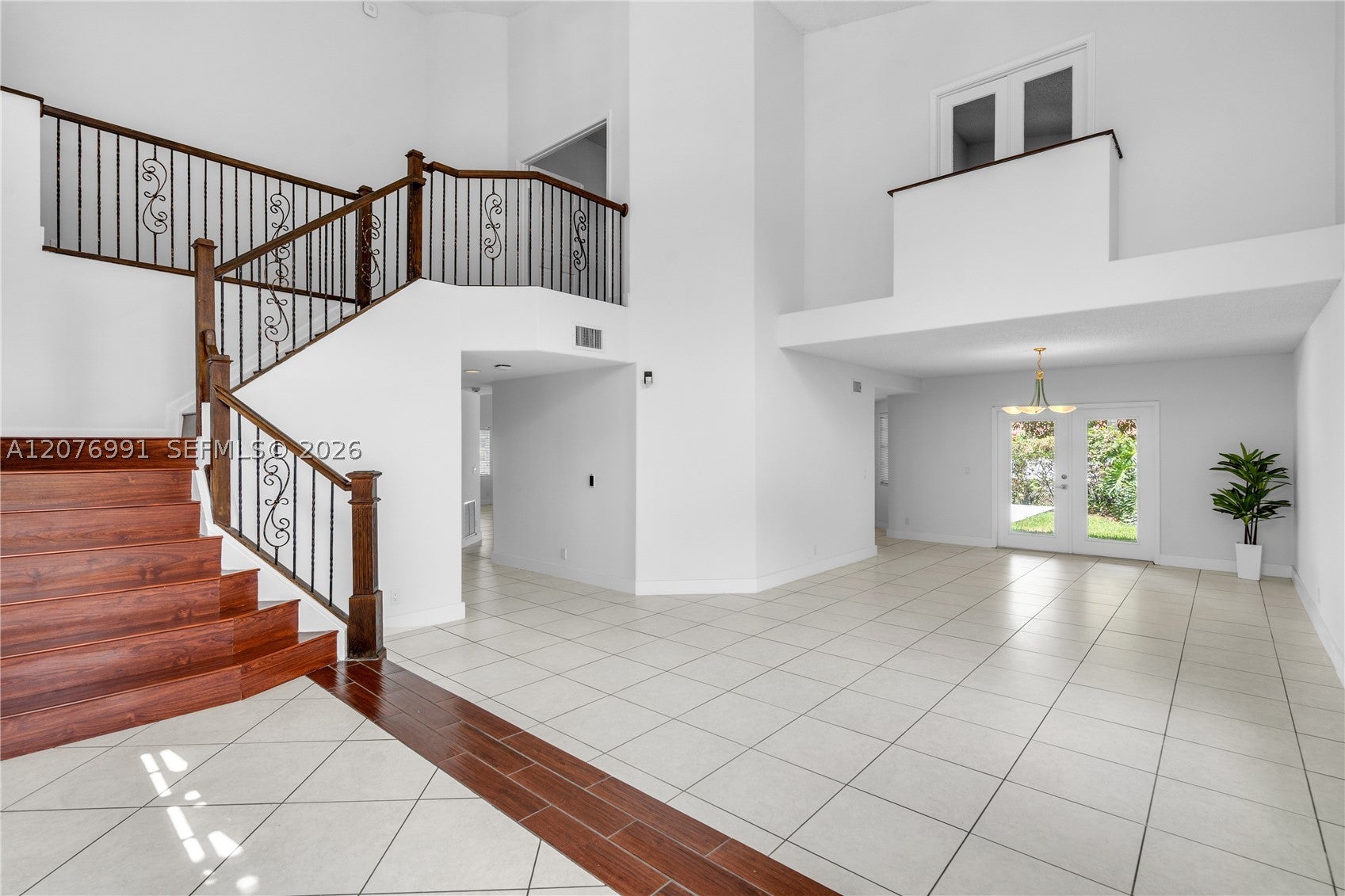 950 NW 197th Ter