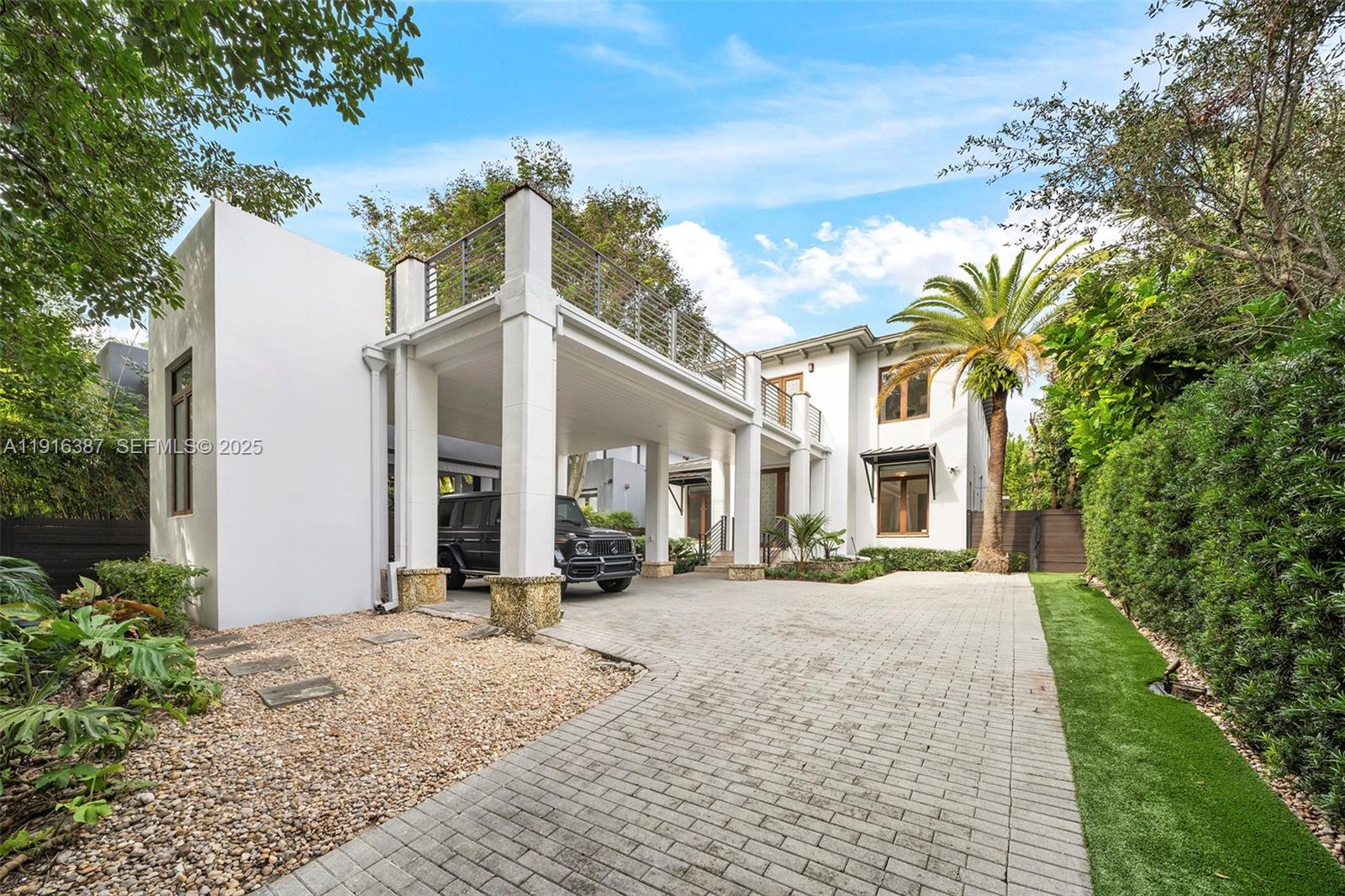 BRICKELL FLAGLER - Residential