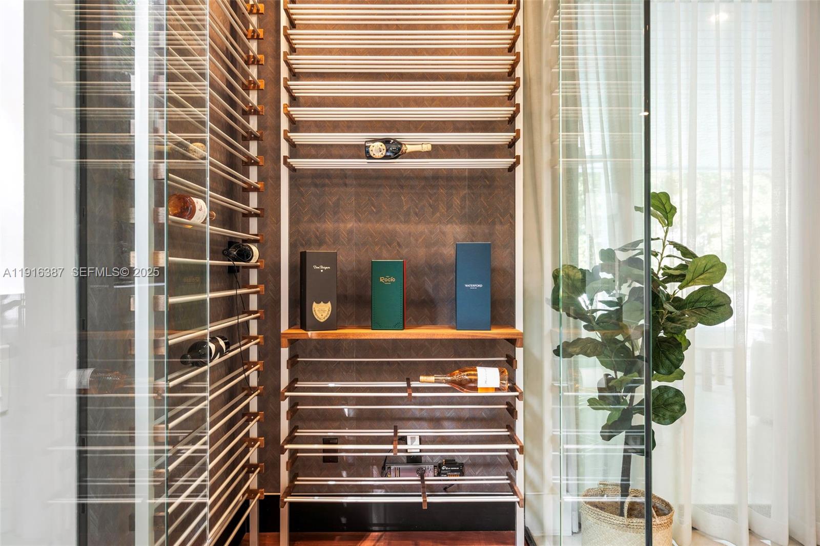 BRICKELL FLAGLER - Residential