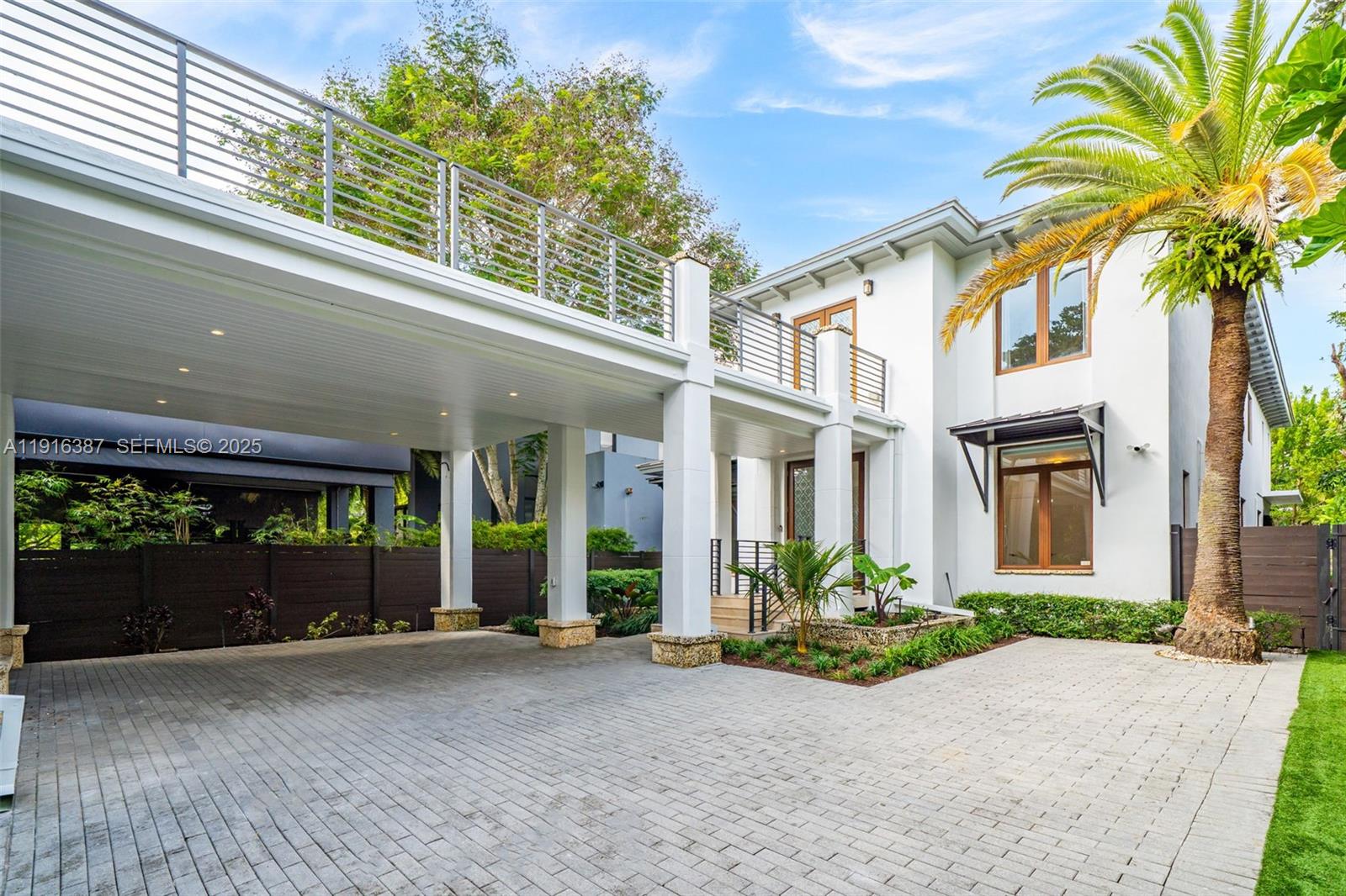 BRICKELL FLAGLER - Residential