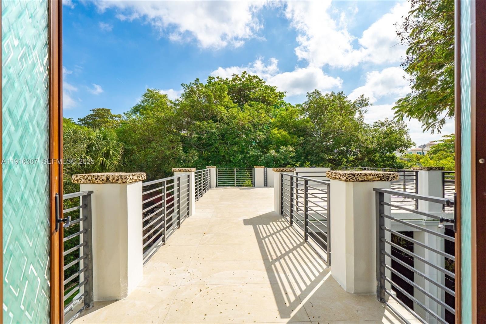 BRICKELL FLAGLER - Residential