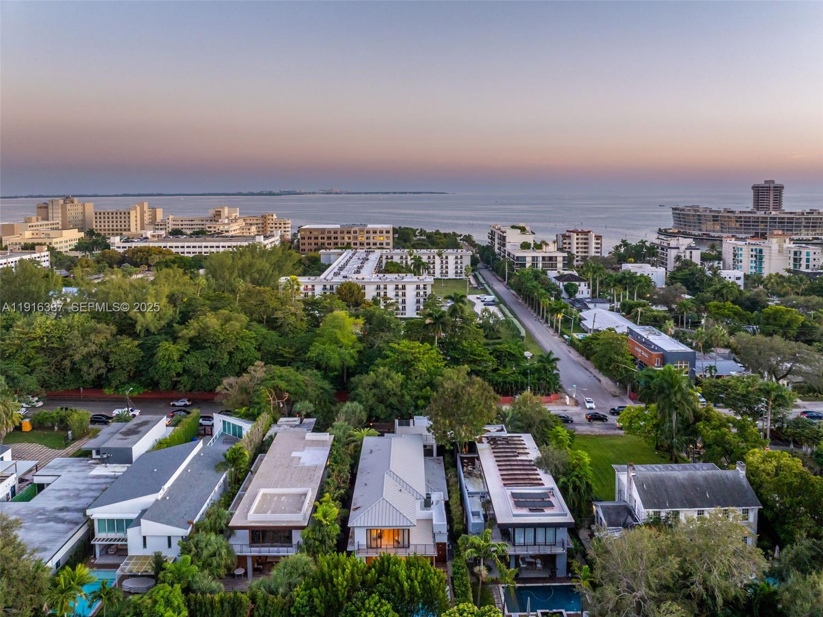 BRICKELL FLAGLER - Residential
