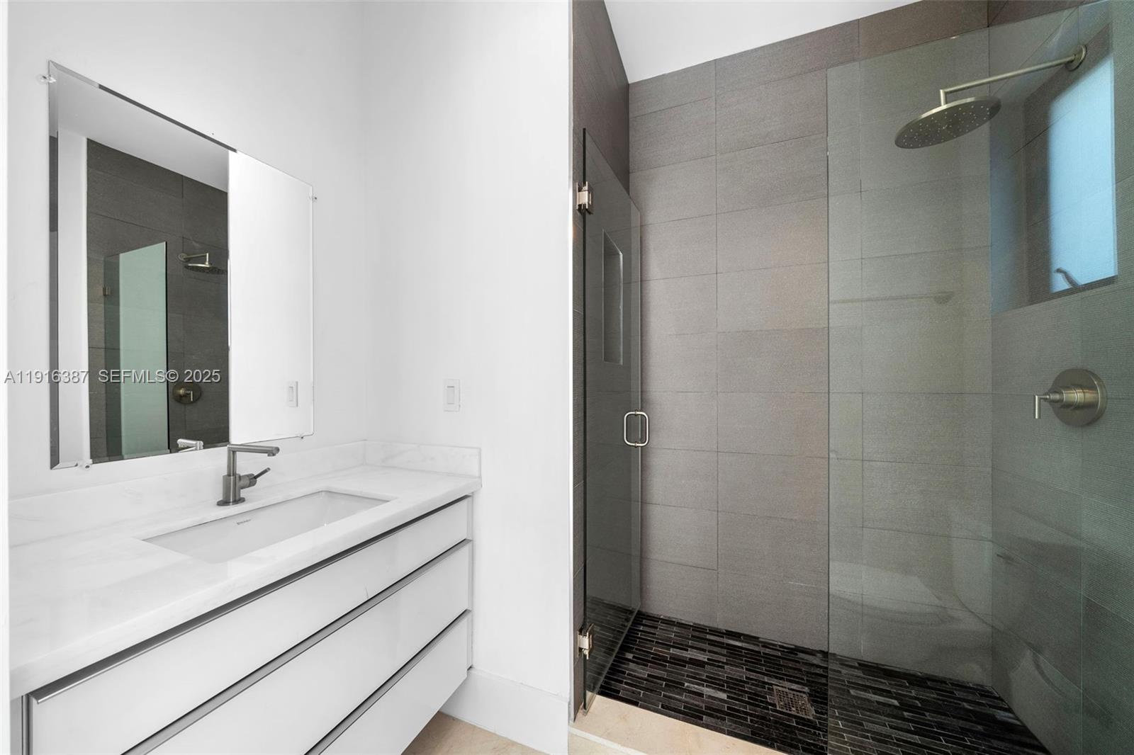 BRICKELL FLAGLER - Residential