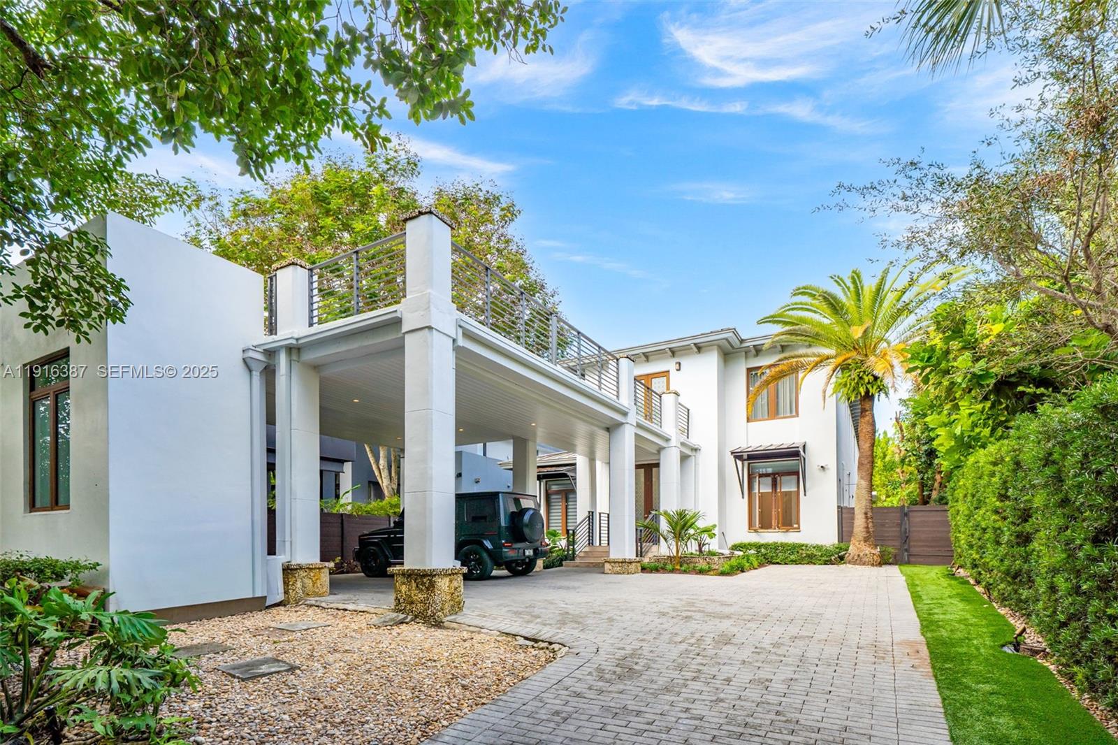 BRICKELL FLAGLER - Residential