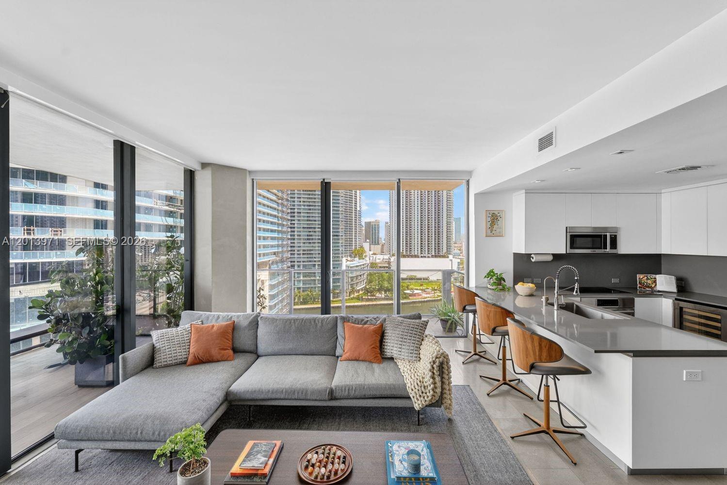 RISE CONDO - Residential