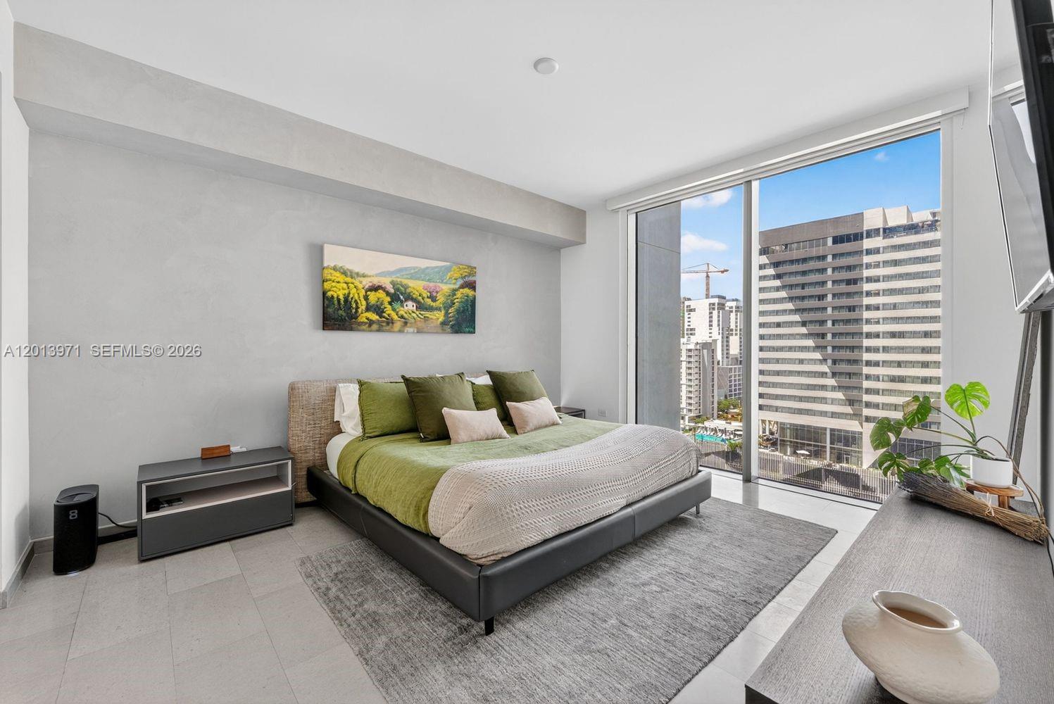 RISE CONDO - Residential