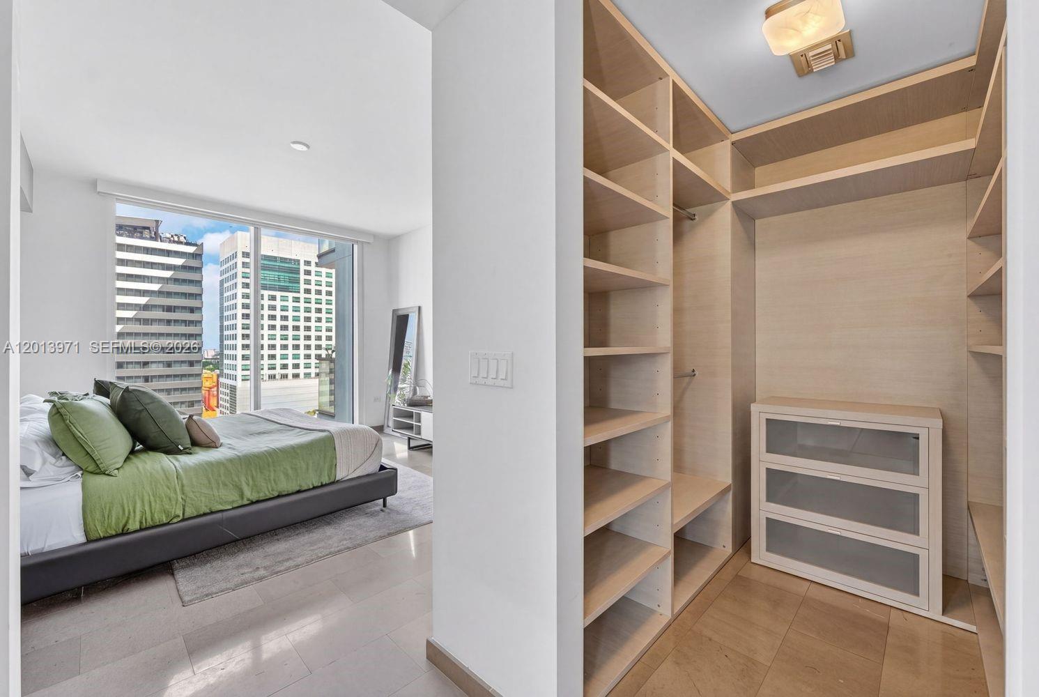 RISE CONDO - Residential