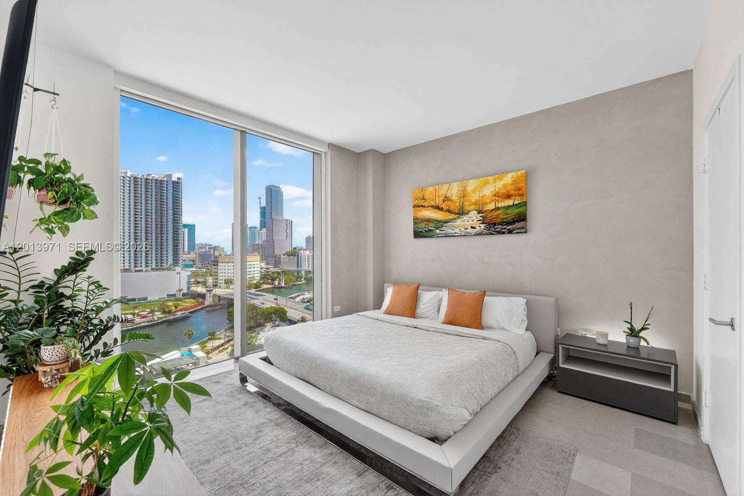 RISE CONDO - Residential