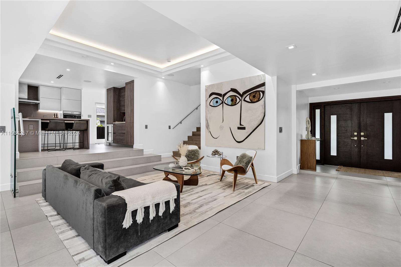 TROPICAL ISLE HOMES - Residential