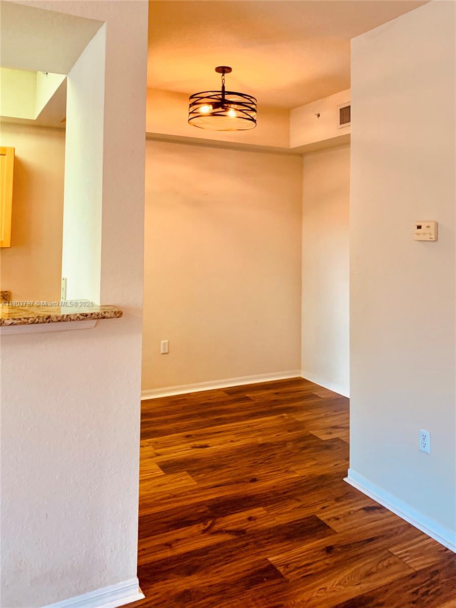 RESIDENCES AT LEGACY PLAC - Residential Lease