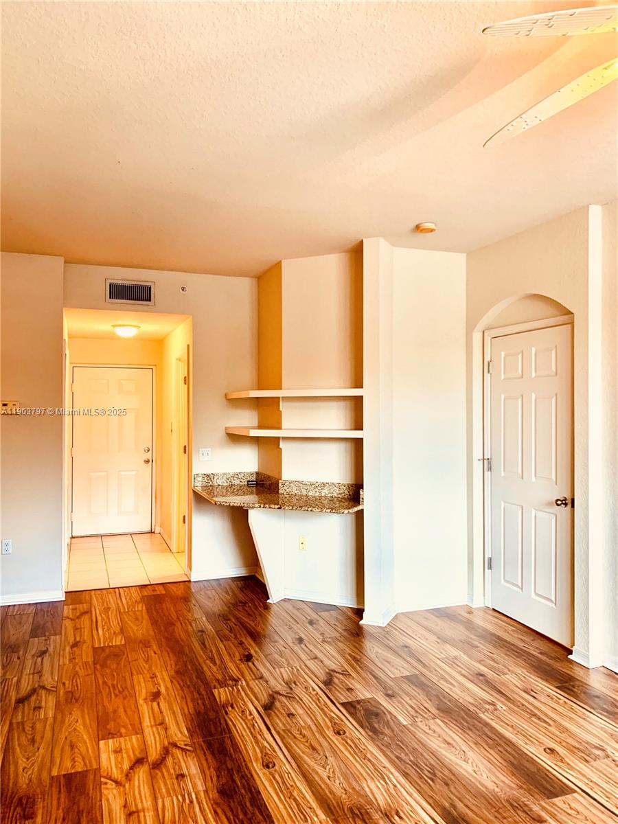 RESIDENCES AT LEGACY PLAC - Residential Lease