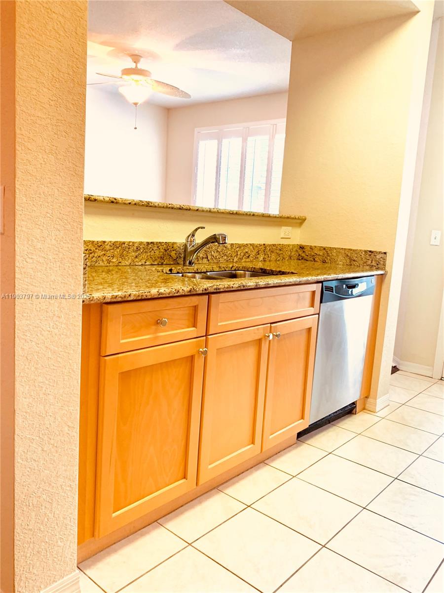 RESIDENCES AT LEGACY PLAC - Residential Lease