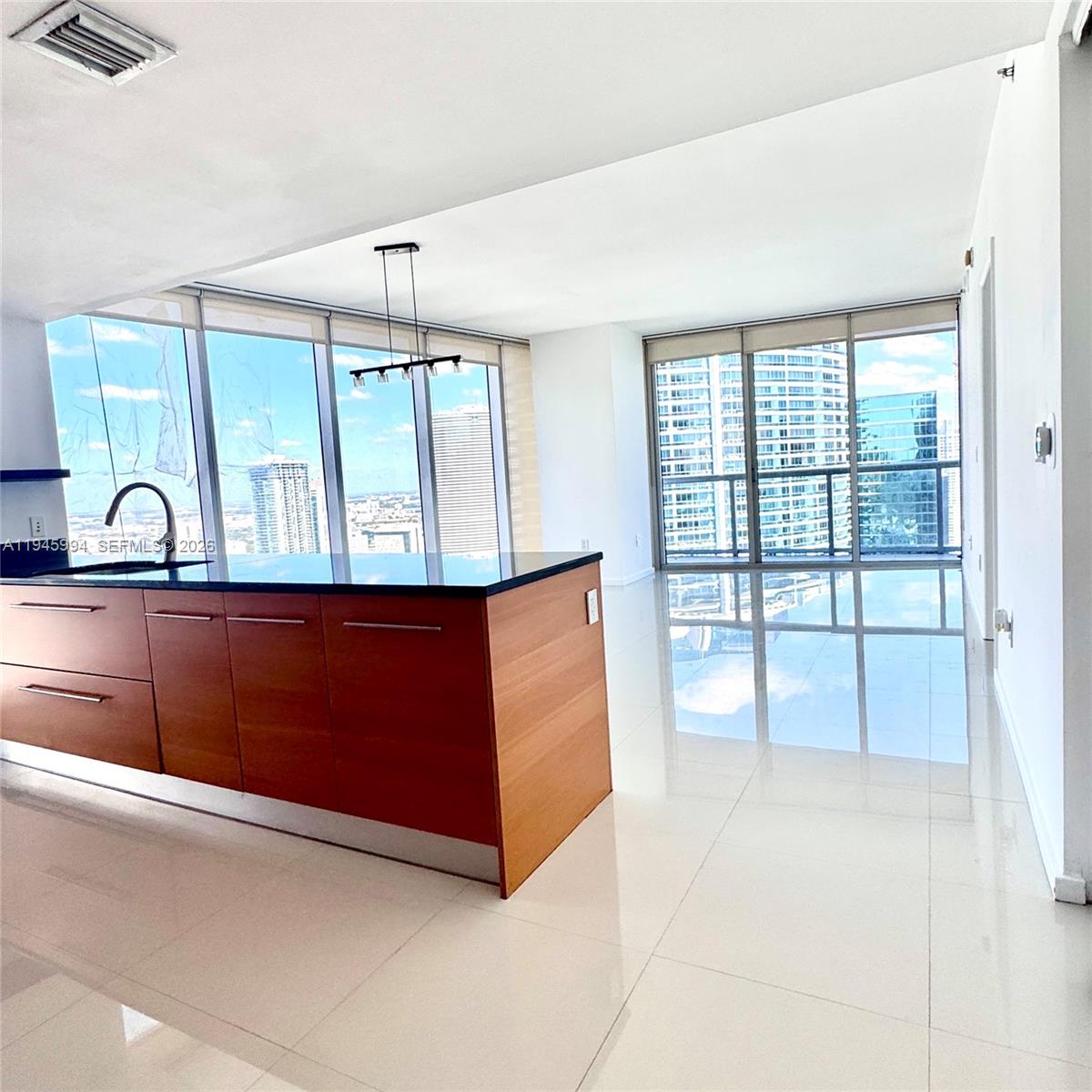 ICONBRICKELL CONDO NO 1 - Residential Lease