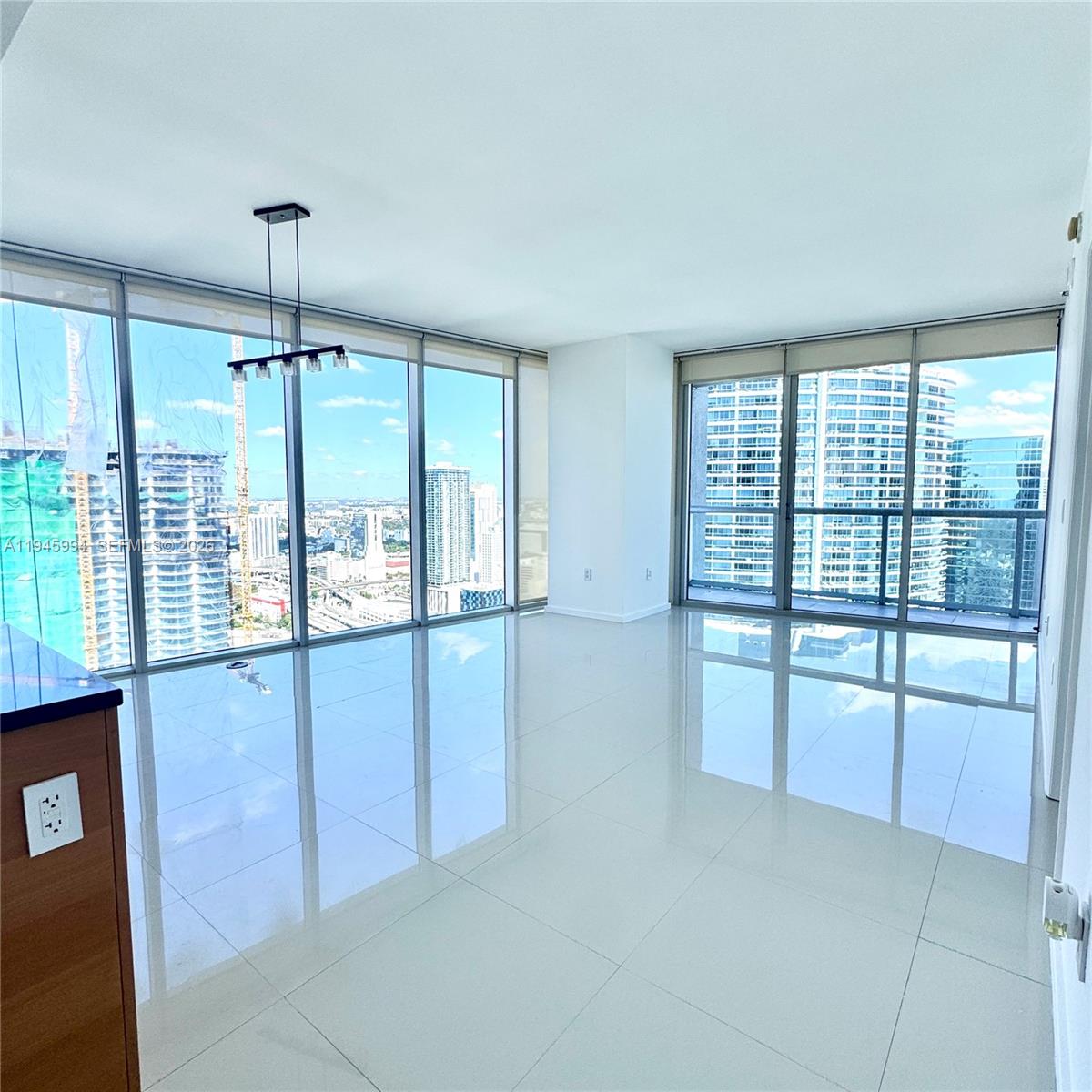 ICONBRICKELL CONDO NO 1 - Residential Lease