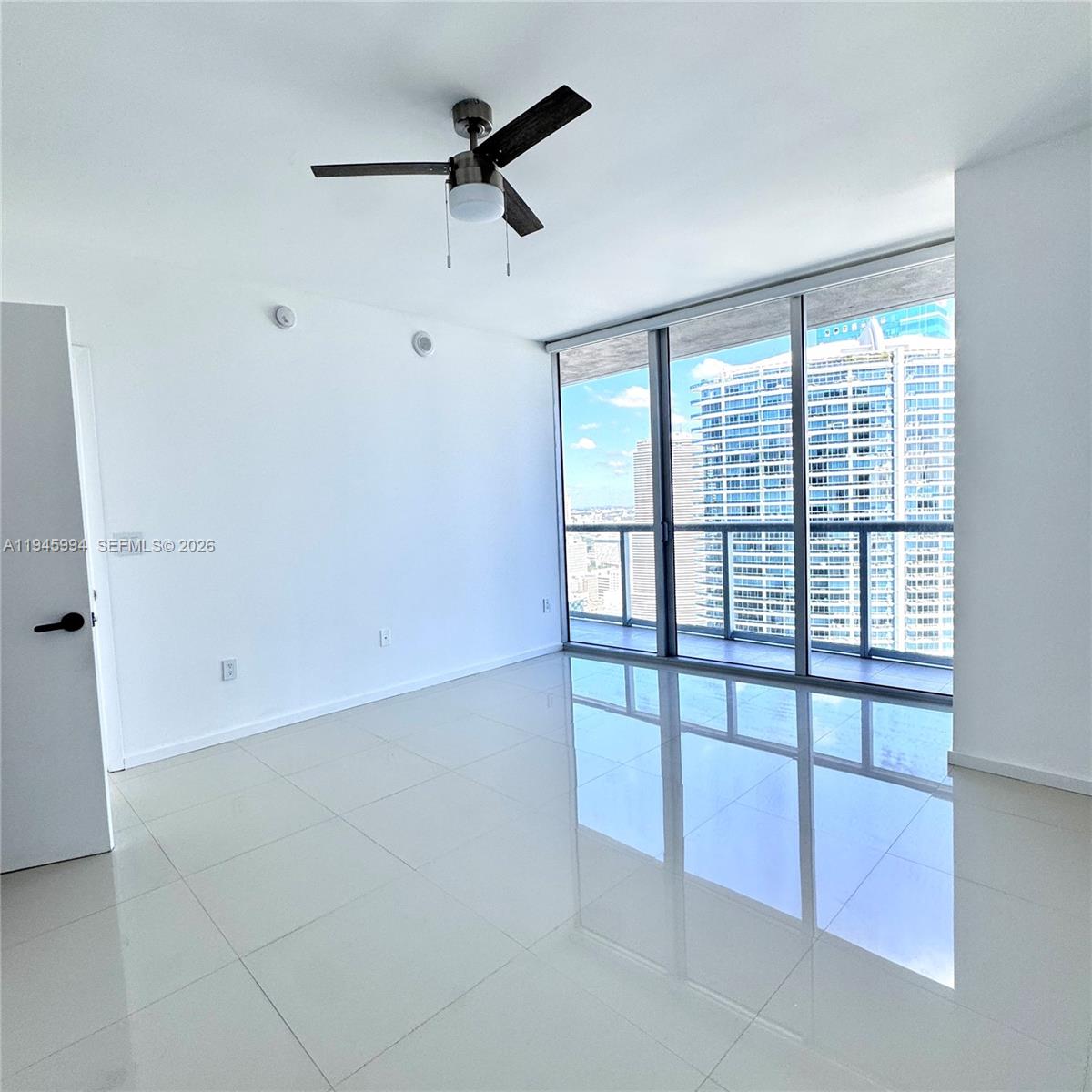 ICONBRICKELL CONDO NO 1 - Residential Lease