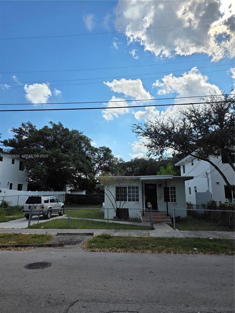 Miami-Dade County 55+ Properties for sale 54 2740 NW 44th St Miami FL 33142