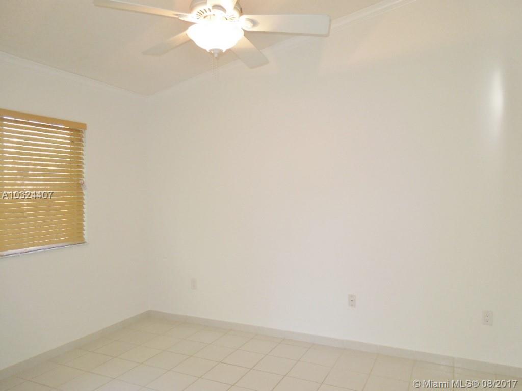 LAGO LINDO TOWNVILLAS CON - Residential Lease