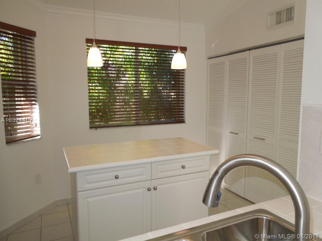 LAGO LINDO TOWNVILLAS CON - Residential Lease