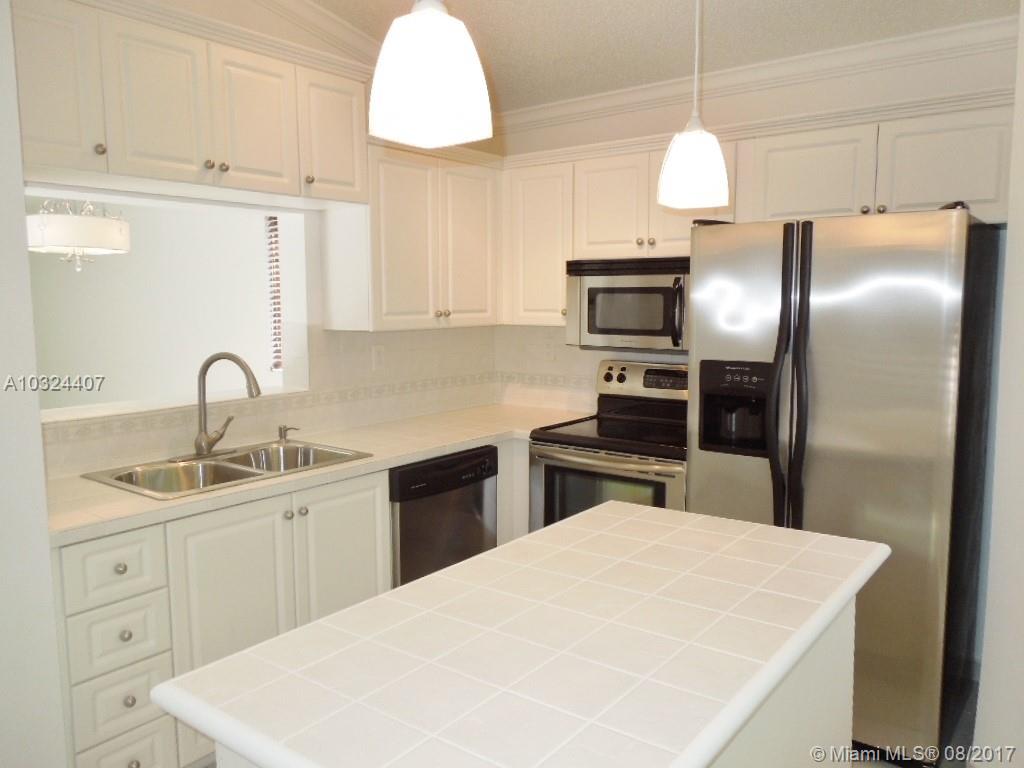 LAGO LINDO TOWNVILLAS CON - Residential Lease