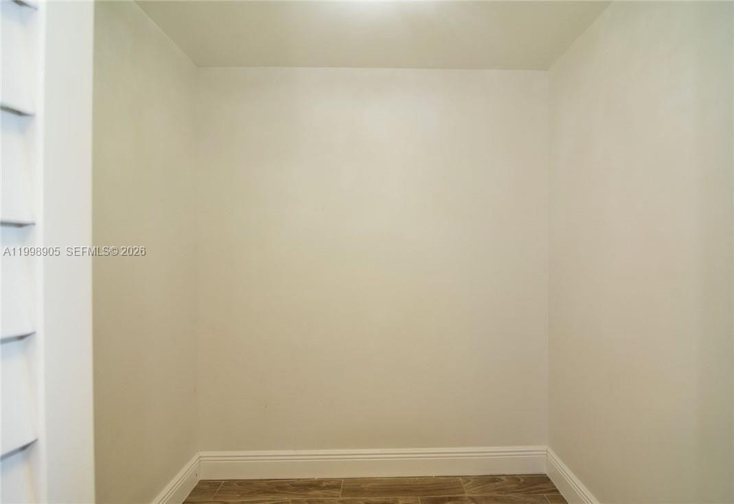 COLONY POINT 3 CONDO - Residential