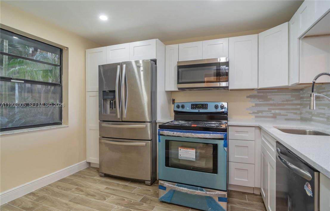 COLONY POINT 3 CONDO - Residential