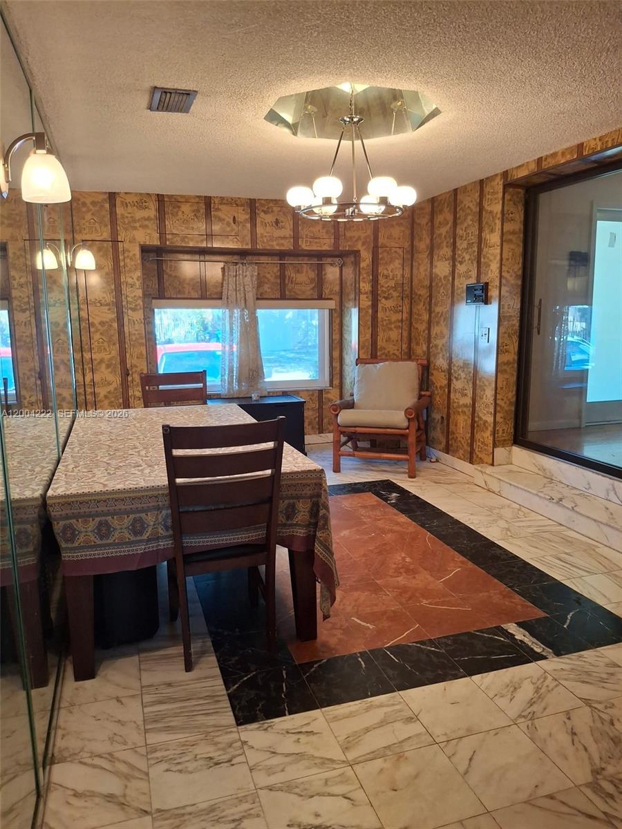 FLOYDS GROVES ESTATES - Residential