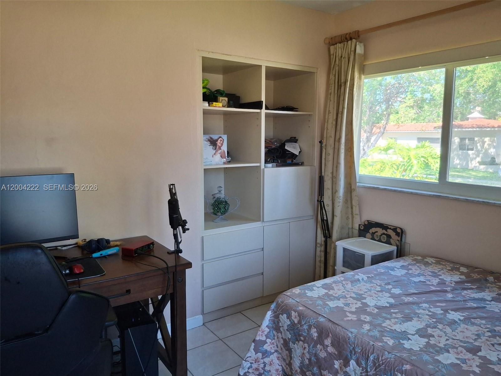 FLOYDS GROVES ESTATES - Residential