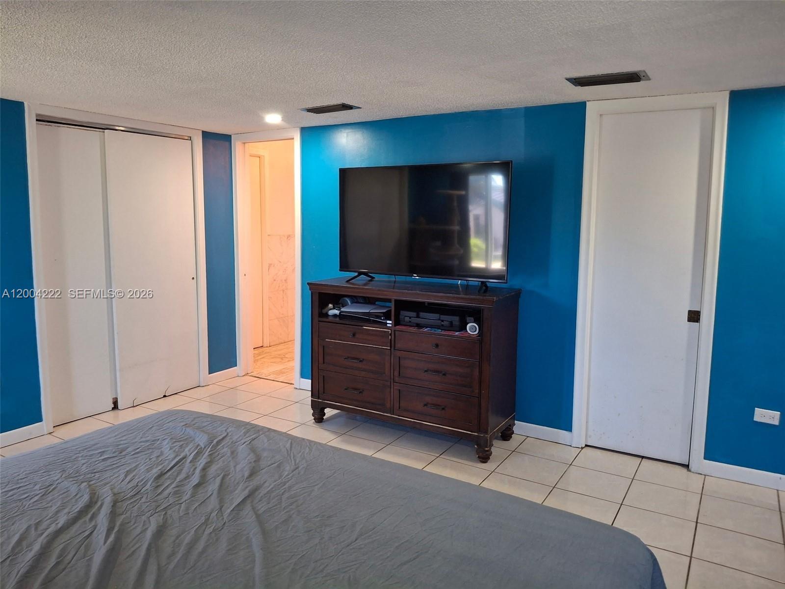 FLOYDS GROVES ESTATES - Residential