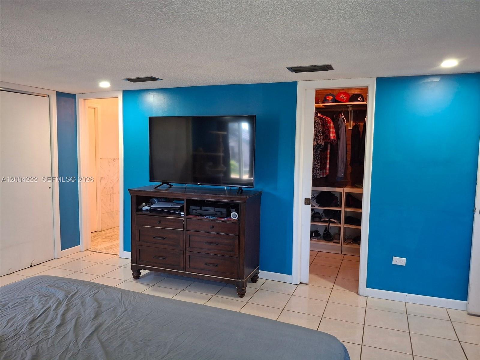 FLOYDS GROVES ESTATES - Residential