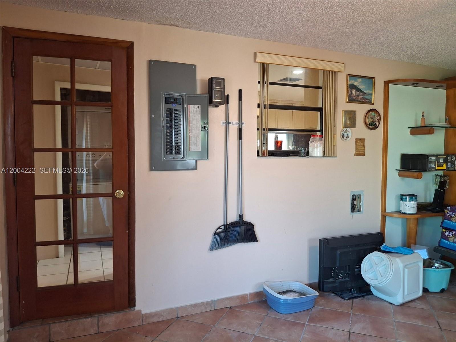 FLOYDS GROVES ESTATES - Residential