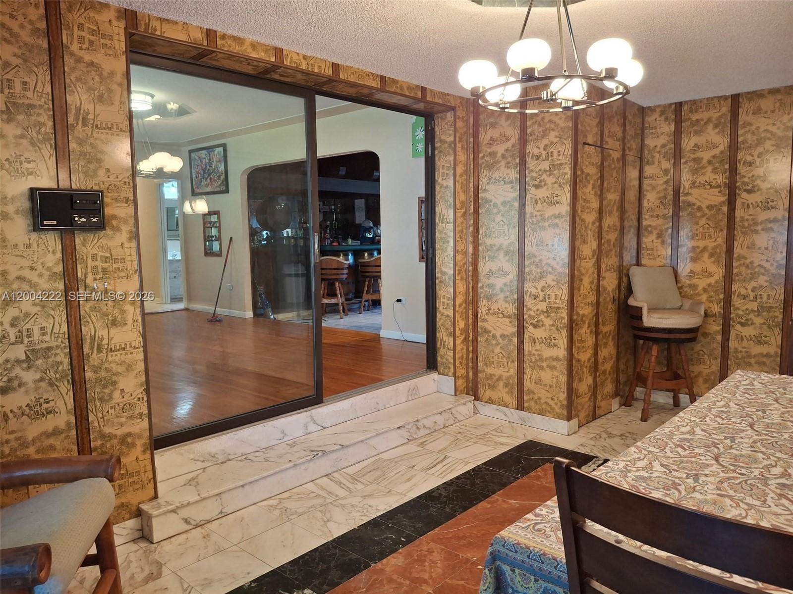 FLOYDS GROVES ESTATES - Residential